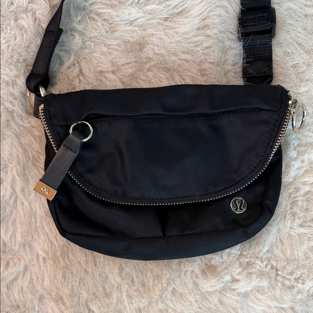 Lululemon Black Crossbody Bag with Adjustable Strap
